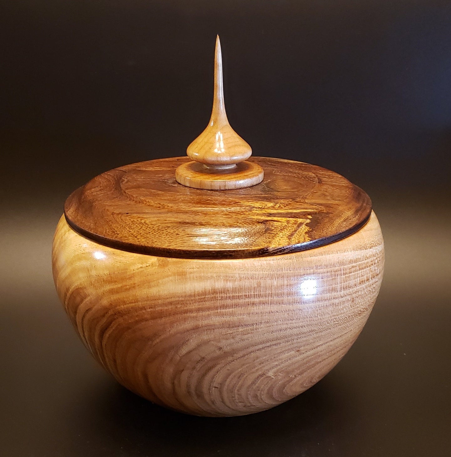 Art, Lidded Bowl