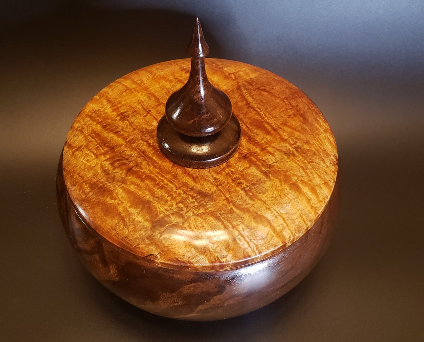Art, Lidded Bowl