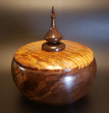 Load image into Gallery viewer, Art, Lidded Bowl
